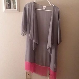 LuLaRoe Monroe Kimono Small